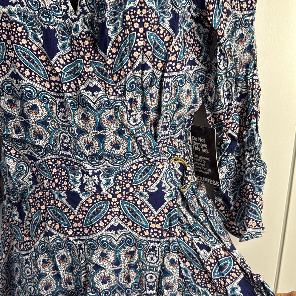 🌟Express Blue Paisley Wrap Bishop Sleeves Women Mini Dress Size M - NWT! - Picture 6 of 6
